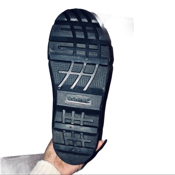 Sorel boots Size 6 - Picture 8 of 10